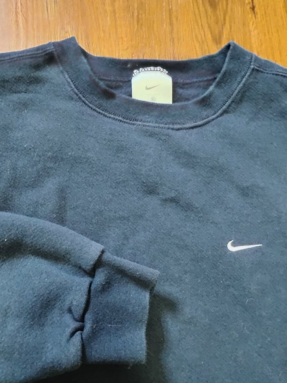 Vintage Y2K Nike Small Swoosh Crewneck Sweatshirt